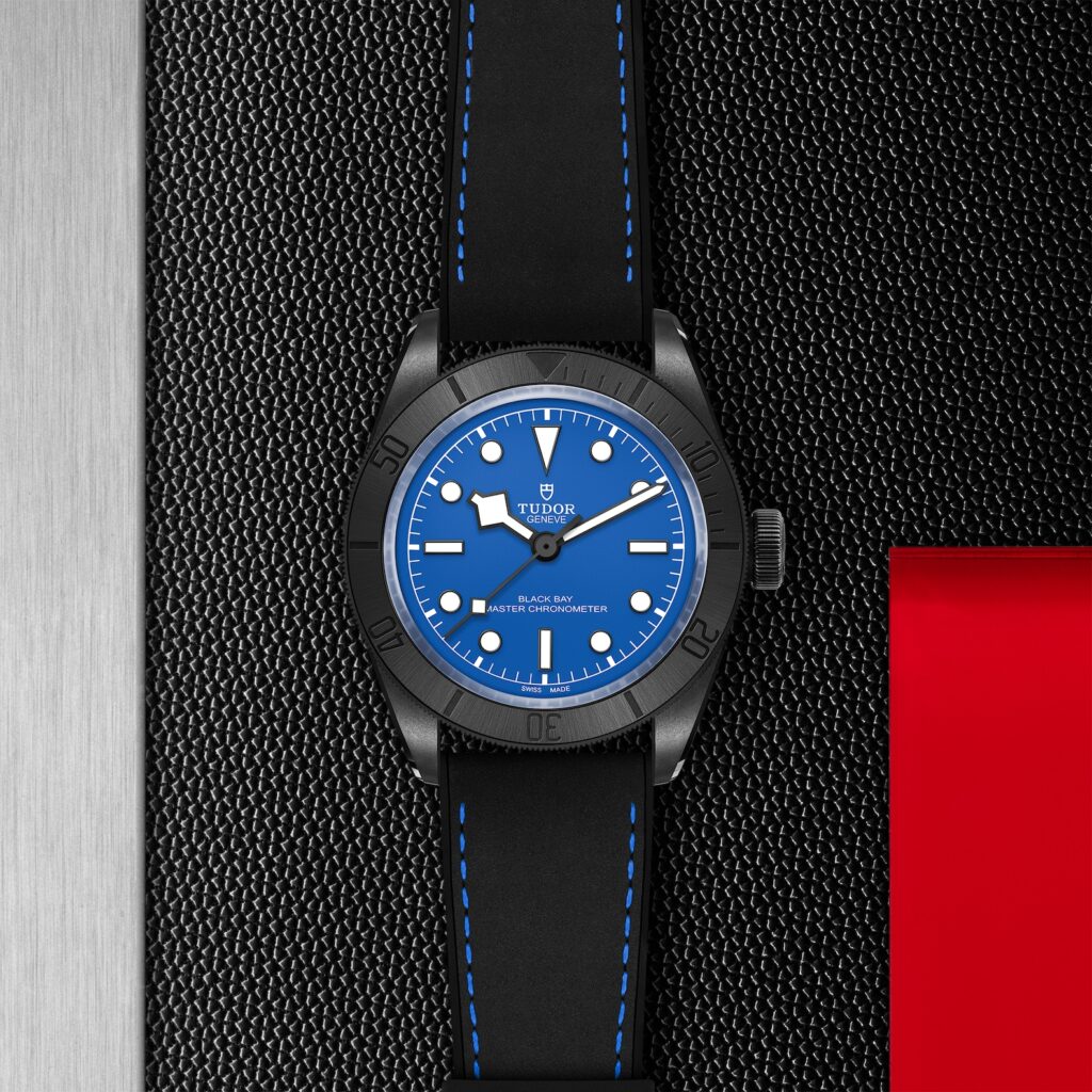 Reloj Tudor Black Bay Ceramic Caja de cerámica de 41 mm, Esfera azul Ref. M79210CNU-0007