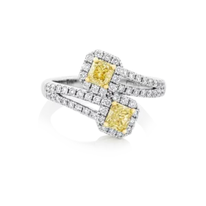 Anillo con diamantes EMWA Joyas. Diamantes fancy yellow corte cushion y diamantes blancos corte brillante Ref: LR6690FY