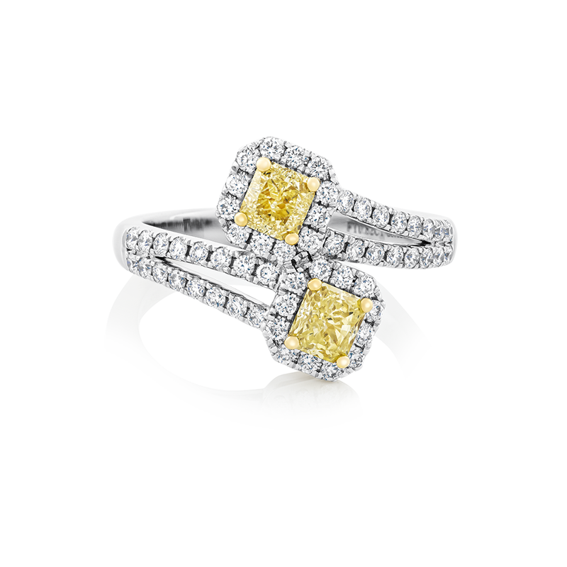 Anillo con diamantes EMWA Joyas. Diamantes fancy yellow corte cushion y diamantes blancos corte brillante Ref: LR6690FY