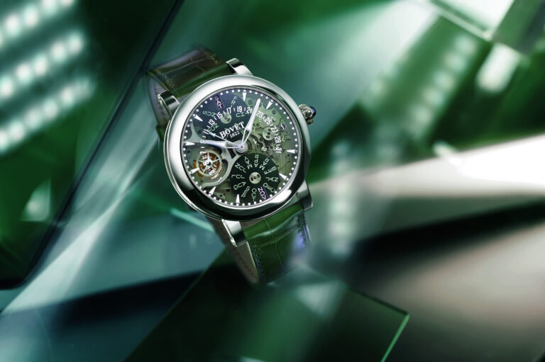 BOVET_Recital 21_Green Sapphire Dial Titanium_Edito