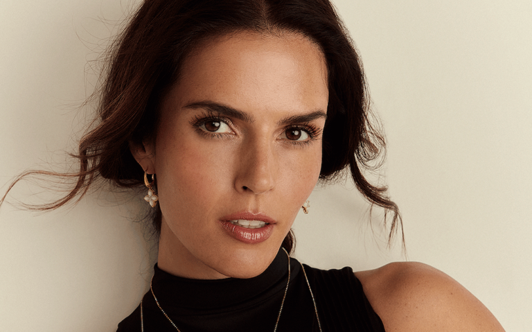 1080X1080-ROBERTOCOIN-Claudia-Alvarez