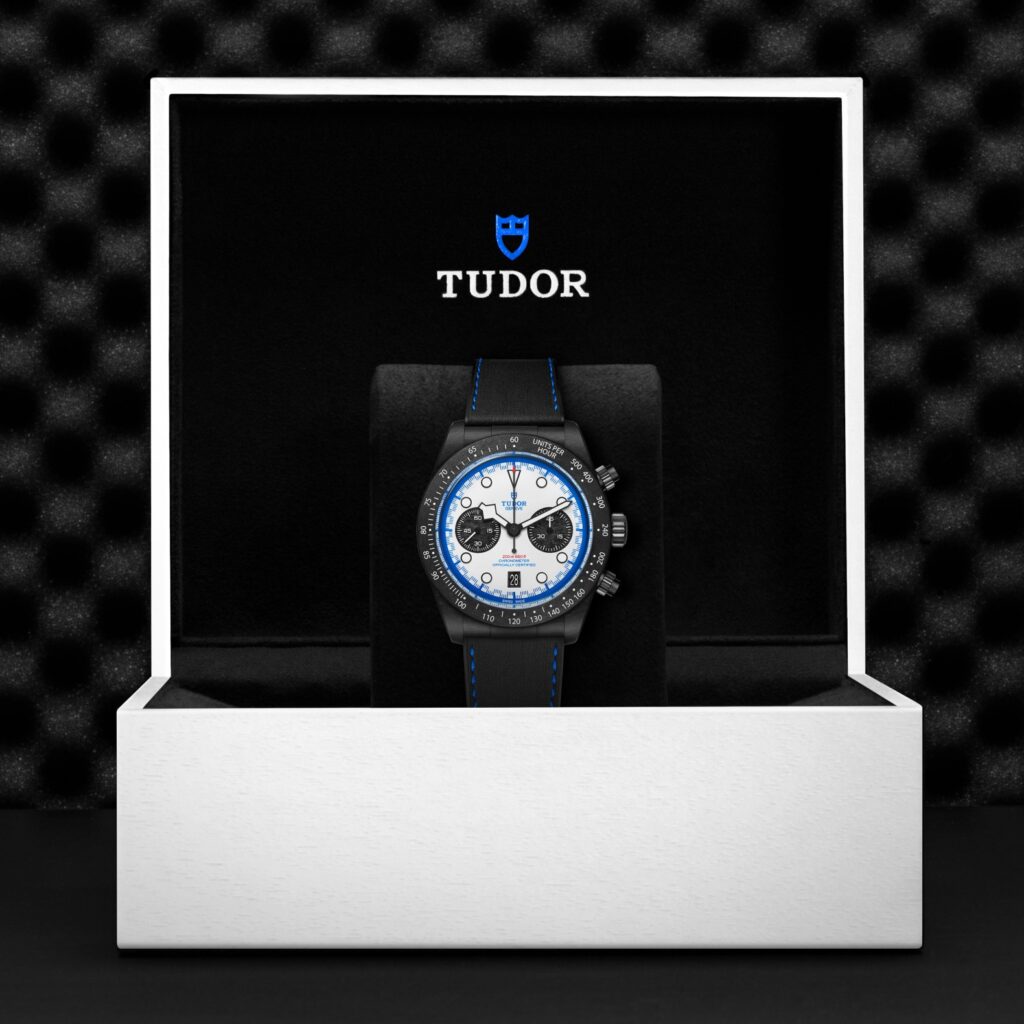Reloj Tudor Black Bay Chrono en EMWA. 42mm caja de fibra de carbón negra, esfera “Racing white”. Ref: M79377KN-0001